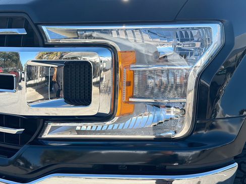 Used 2020 Ford F150 XLT image 9