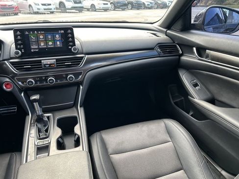 Used 2019 Honda Accord Sport image 11