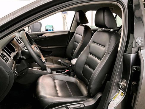 Used 2018 Volkswagen Jetta Wolfsburg Edition FWD image 24