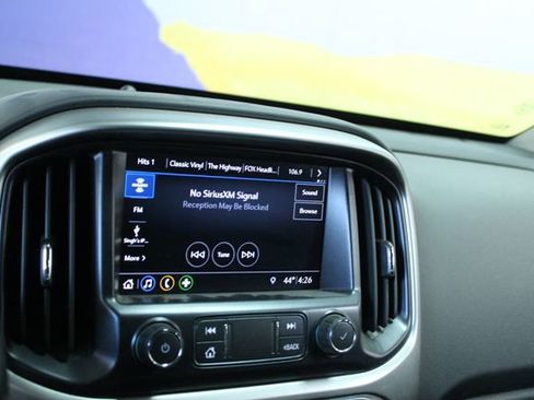 Used 2020 Chevrolet Colorado LT w/ LT Convenience Package AWD/4WD image 17
