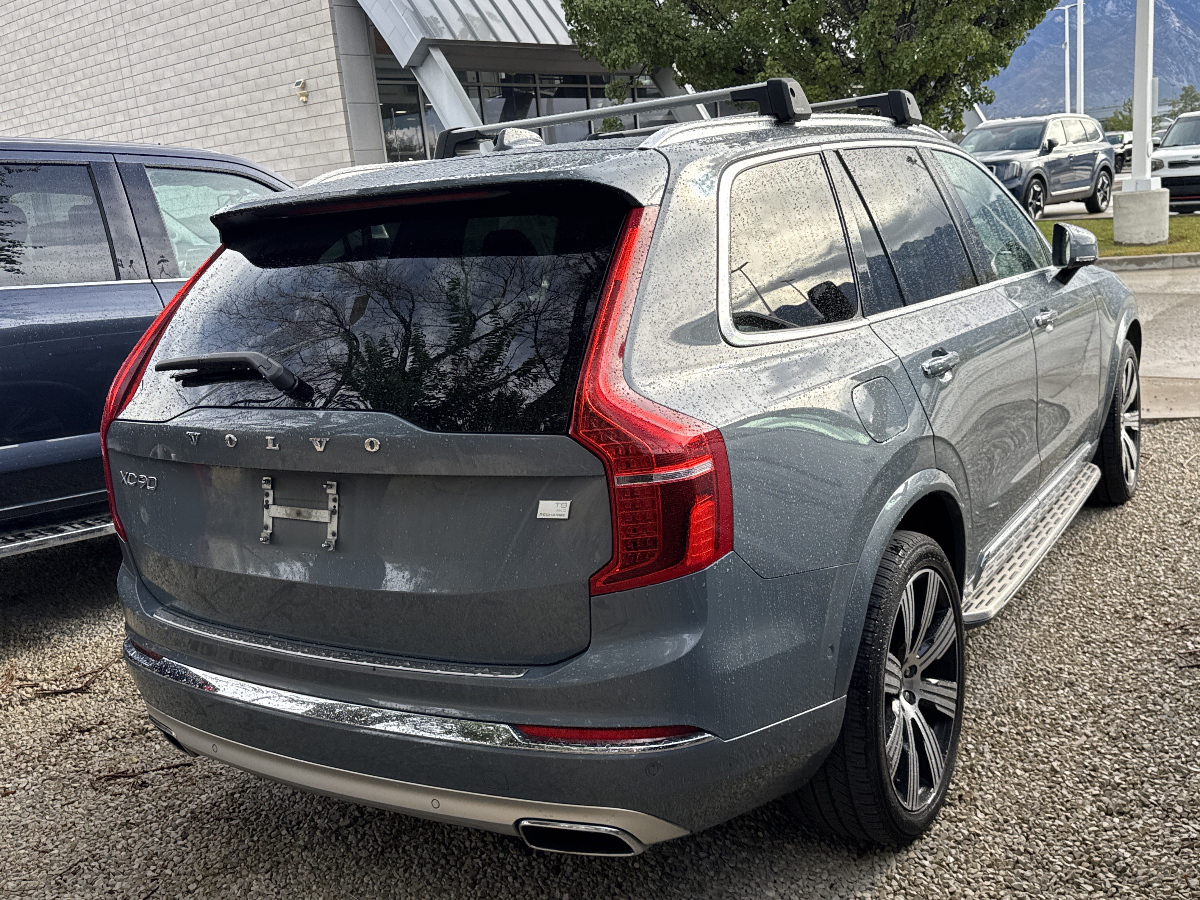 Used 2021 Volvo XC90 T8 Inscription AWD/4WD image 3