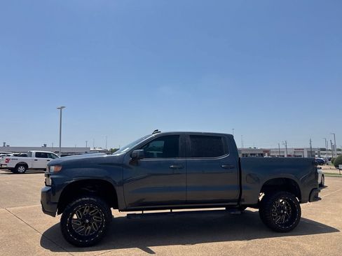Used 2020 Chevrolet Silverado 1500 Custom w/ Custom Value Package RWD image 12