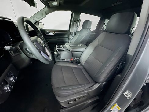 Used 2025 GMC Sierra 1500 Elevation image 13