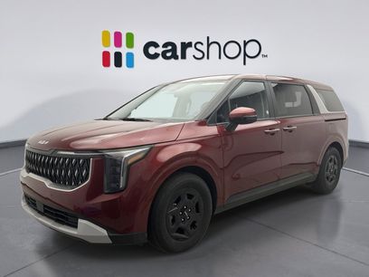 Used 2025 Kia Carnival