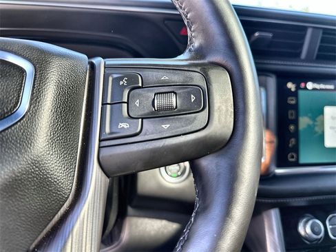 Used 2024 GMC Yukon Denali Ultimate image 32