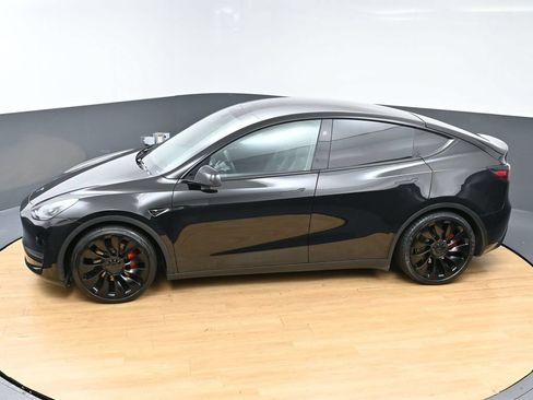 Used 2024 Tesla Model Y Performance AWD/4WD image 48
