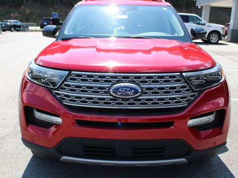 Used 2024 Ford Explorer Limited image 8