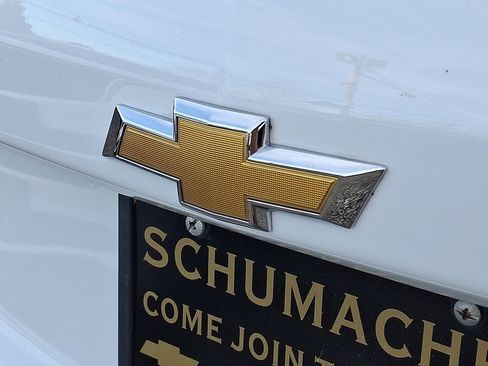 Used 2023 Chevrolet Equinox LT image 29