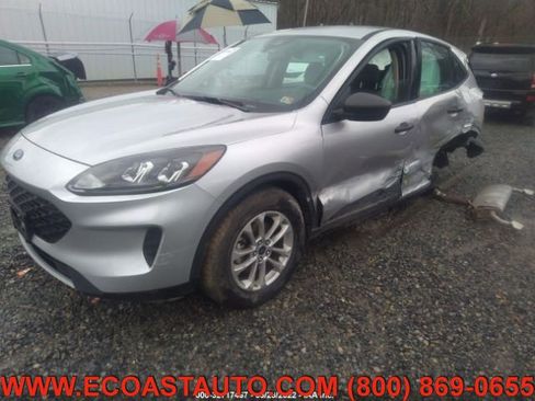 Used 2020 Ford Escape S image 1