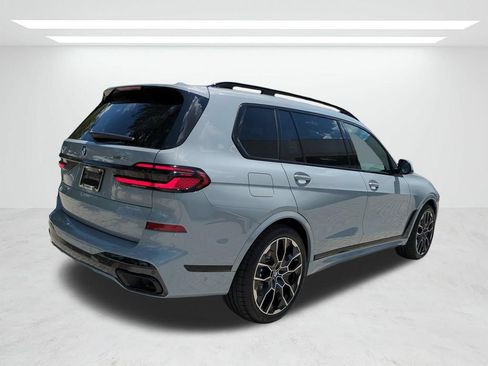 New 2027 BMW X7 xDrive40i w/ M Sport Package AWD/4WD image 4