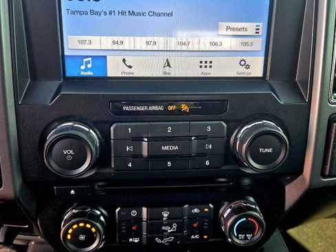 Used 2018 Ford F150 XLT w/ Equipment Group 302A Luxury AWD/4WD image 17