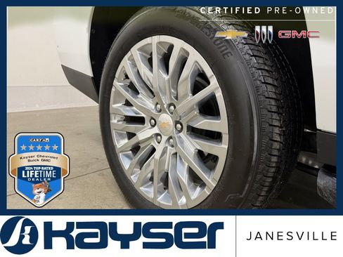 Certified 2025 Chevrolet Suburban LT w/ Comfort Package image 22