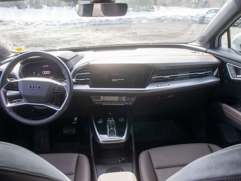 Used 2024 Audi Q4 e-tron Premium image 14