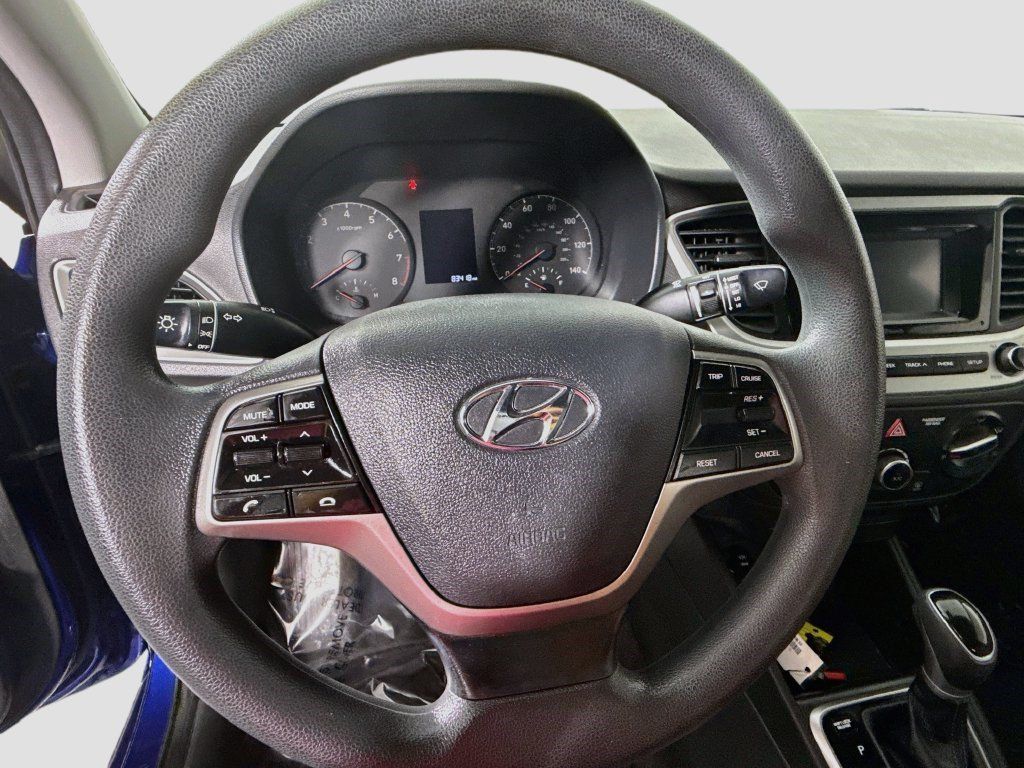 Used 2020 Hyundai Accent SE FWD image 12