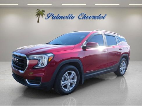 Used 2023 GMC Terrain SLE w/ Driver Convenience Package FWD image 6