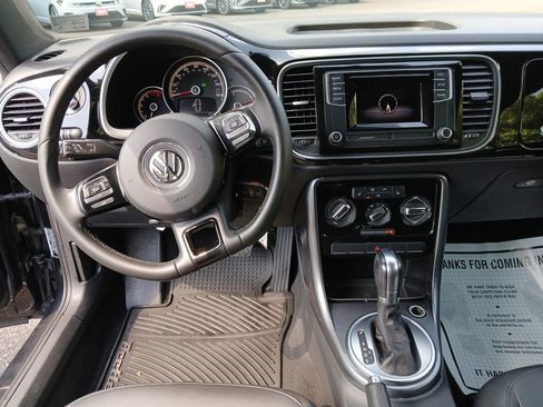 Used 2018 Volkswagen Beetle 2.0T S image 13