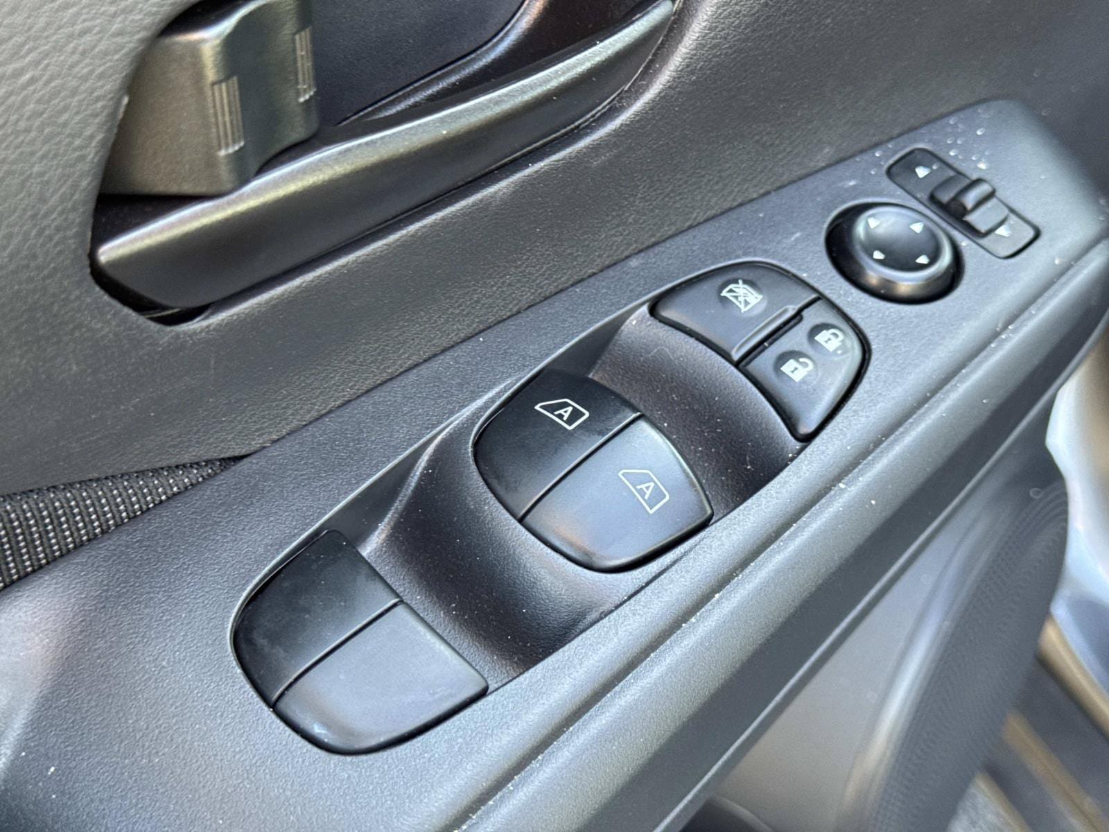 Used 2025 Nissan Kicks Play S FWD image 27