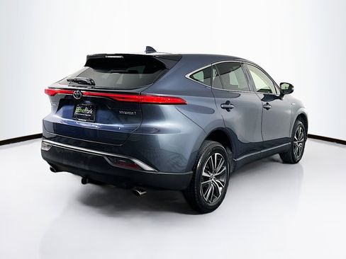 Used 2021 Toyota Venza LE w/ Carpet Mat Package (TMS) image 9