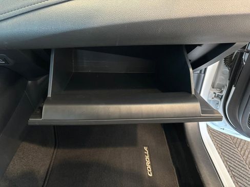 Used 2024 Toyota Corolla SE image 33