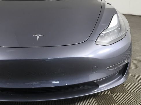 Used 2023 Tesla Model 3 Standard Range RWD image 18