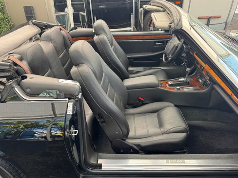 Used 1995 Jaguar XJS 4.0 Convertible RWD image 13