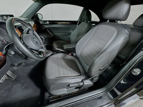 Used 2013 Volkswagen Beetle Turbo FWD image 24