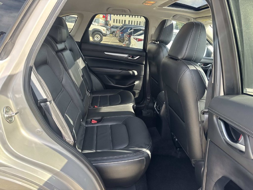 Used 2025 MAZDA CX-5 AWD 2.5 S w/ Preferred Package image 9