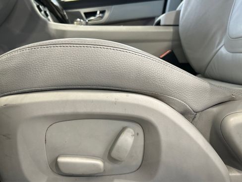 Used 2013 Jaguar XF 3.0 image 49