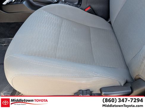 Used 2018 Toyota Tacoma SR w/ SR Convenience Package AWD/4WD image 15