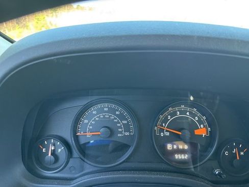 Used 2017 Jeep Patriot Sport w/ Power Value Group image 10