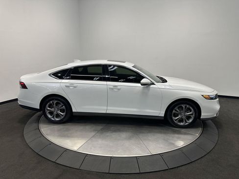 Certified 2024 Honda Accord EX image 8