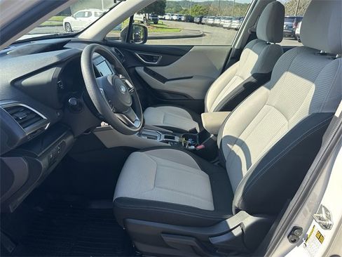 Used 2022 Subaru Forester image 9