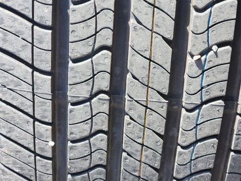 New 2025 Chrysler Pacifica Select w/ Fav Edition Package image 11