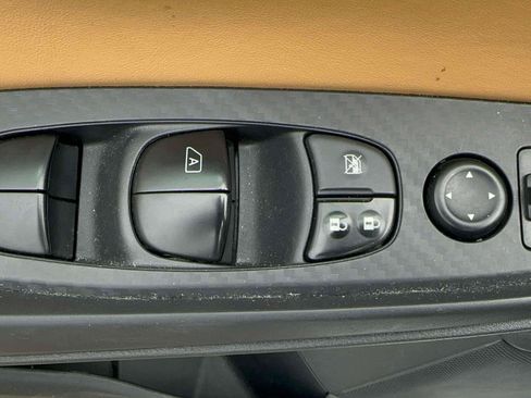 Used 2023 Nissan Sentra SV w/ SV Premium Package FWD image 14