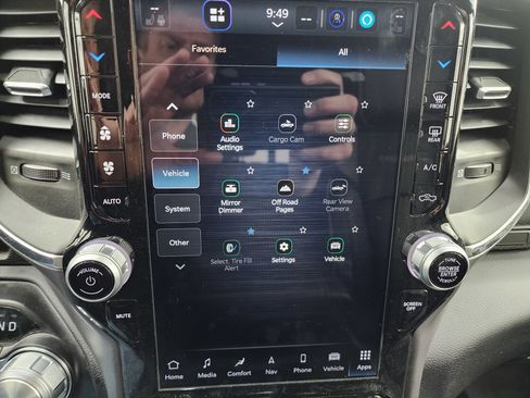 Used 2024 RAM 2500 Laramie w/ Night Edition image 60