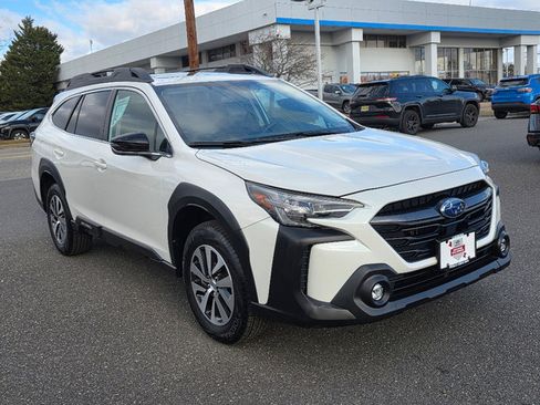 Certified 2023 Subaru Outback Premium image 9