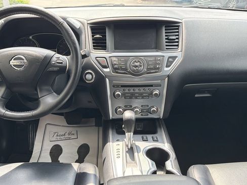 Used 2020 Nissan Pathfinder SL FWD image 30
