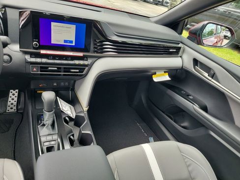 New 2026 Toyota Camry SE w/ Convenience Package image 28