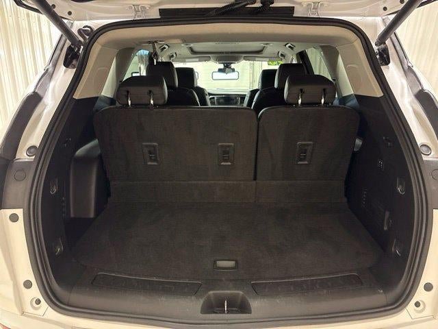 Used 2020 Buick Enclave Avenir w/ Avenir Technology Package AWD/4WD image 32