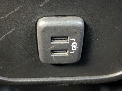 Used 2022 Chevrolet Equinox RS FWD image 10