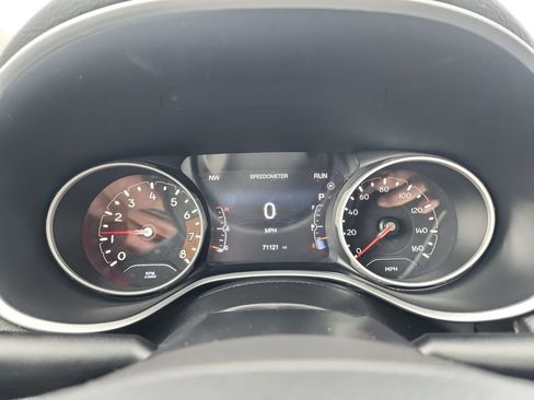 Used 2021 Jeep Compass Latitude image 18