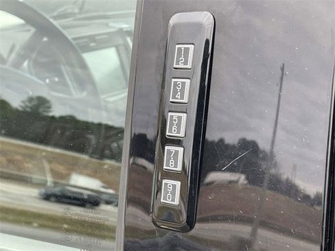 Certified 2017 Ford F150 XLT w/ Equipment Group 301A Mid image 7