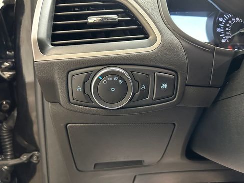 Used 2023 Ford Edge SEL AWD/4WD image 21