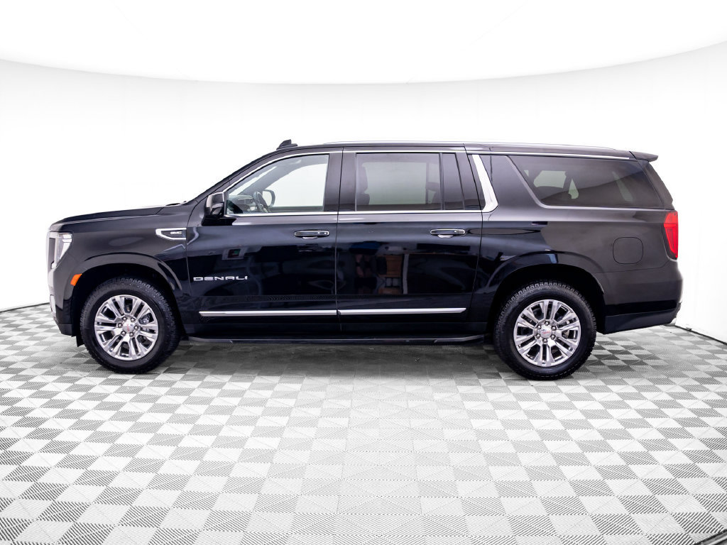 Used 2024 GMC Yukon XL Denali AWD/4WD image 2
