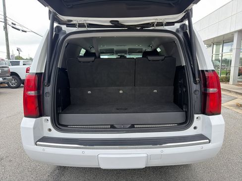 Used 2019 Chevrolet Tahoe Premier RWD image 9