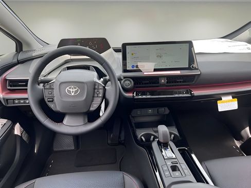 New 2026 Toyota Prius Plug-In Hybrid FWD image 13