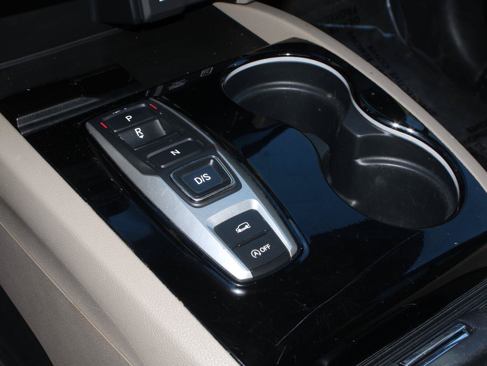 Used 2021 Honda Pilot Touring image 16