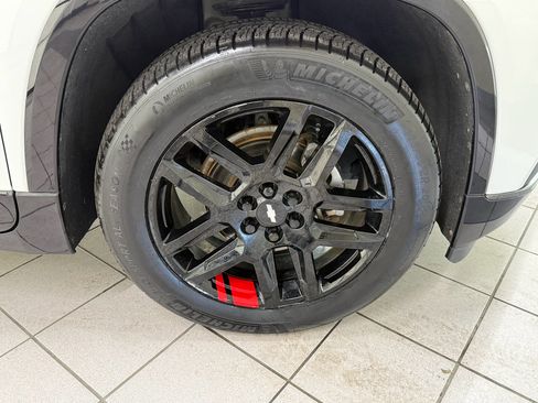 Used 2020 Chevrolet Traverse Premier w/ Redline Edition AWD/4WD image 15