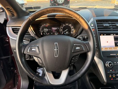 Used 2017 Lincoln MKC Select w/ Select Plus Package image 22