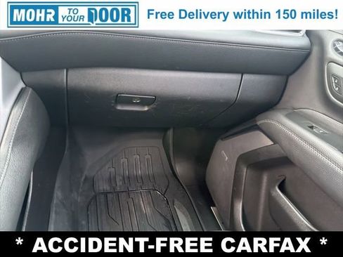 Used 2023 GMC Yukon Denali image 25